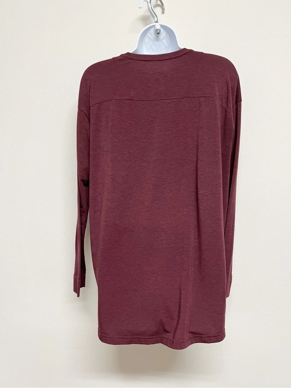 ON Running Womens Burgundy Long Sleeve Quick Drying Scoop Neck Long T Size M - Picture 4 of 6
